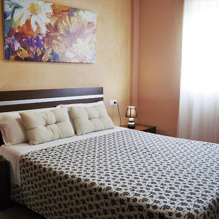 Amplio Piso 8 Mts Mezquita - Wifi - A/C - Parking กอร์โดบา ภายนอก รูปภาพ