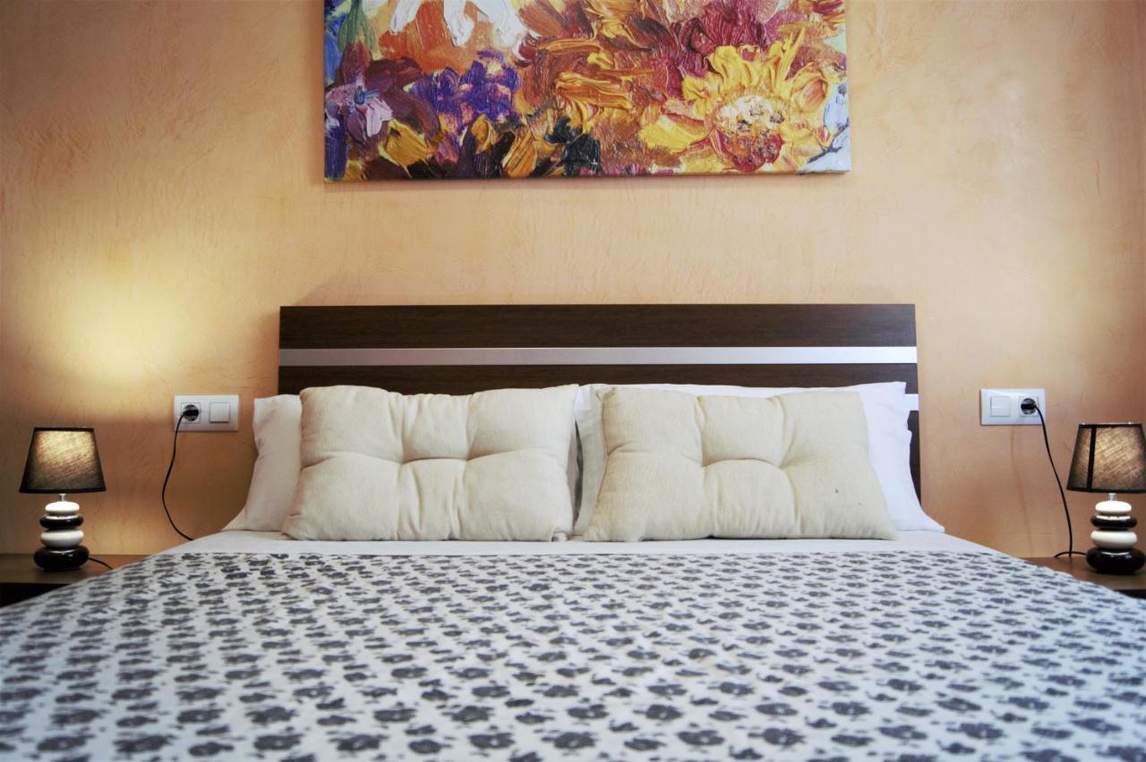 Amplio Piso 8 Mts Mezquita - Wifi - A/C - Parking กอร์โดบา ภายนอก รูปภาพ