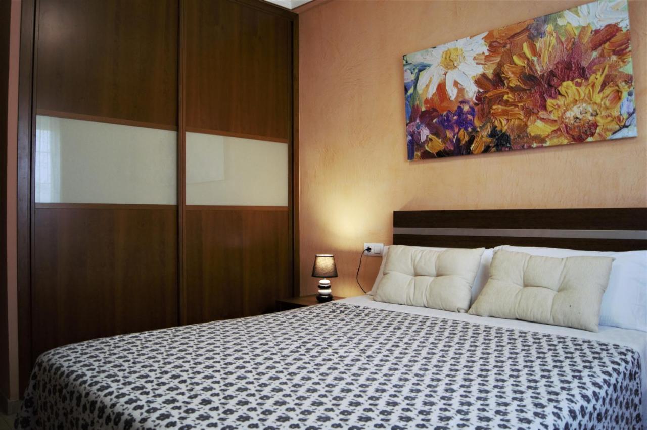 Amplio Piso 8 Mts Mezquita - Wifi - A/C - Parking กอร์โดบา ภายนอก รูปภาพ